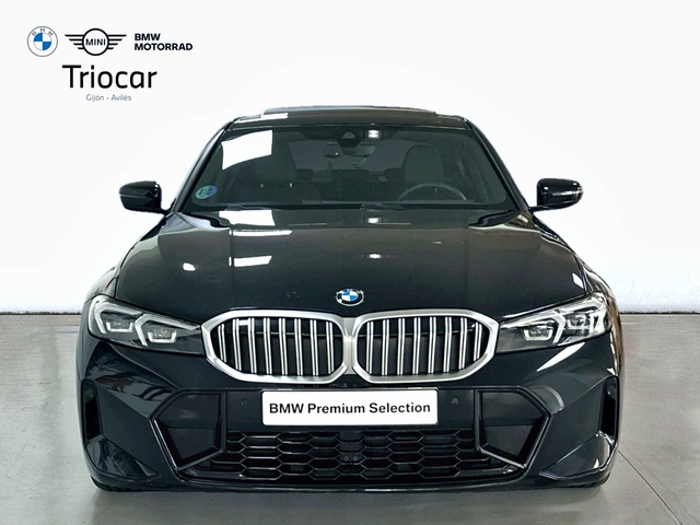 BMW Serie 3 318d color Negro. Año 2024. 110KW(150CV). Diésel. En concesionario Triocar Gijón (Bmw y Mini) de Asturias