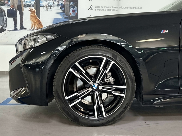 BMW Serie 3 318d color Negro. Año 2024. 110KW(150CV). Diésel. En concesionario Triocar Gijón (Bmw y Mini) de Asturias