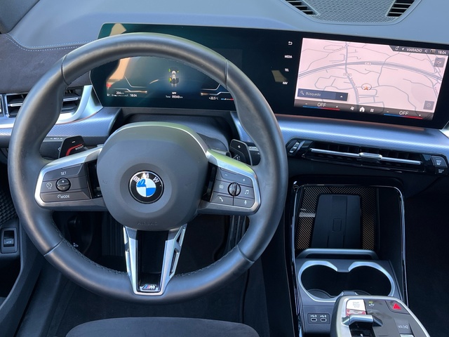 BMW X2 sDrive18d color Blanco. Año 2024. 110KW(150CV). Diésel. En concesionario Celtamotor Vigo de Pontevedra