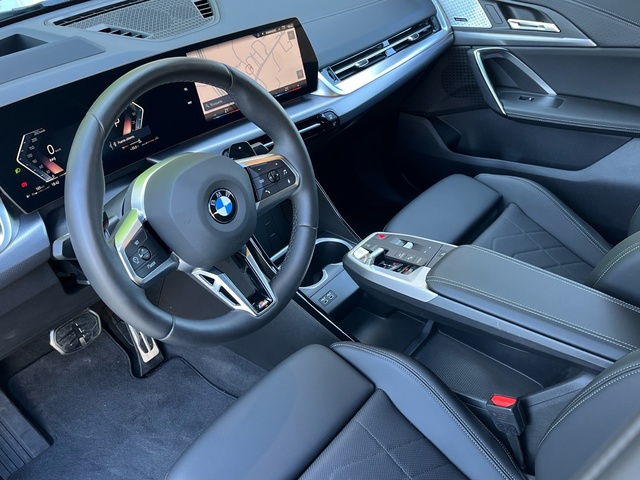 BMW X2 sDrive18d color Blanco. Año 2024. 110KW(150CV). Diésel. En concesionario Celtamotor Vigo de Pontevedra