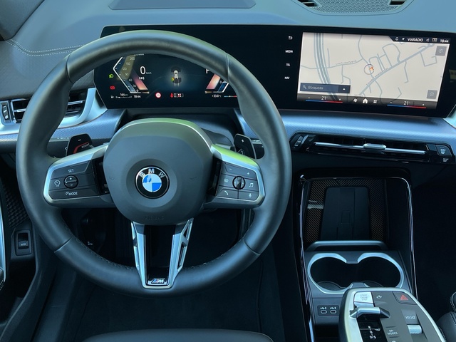 BMW X2 sDrive18d color Blanco. Año 2024. 110KW(150CV). Diésel. En concesionario Celtamotor Vigo de Pontevedra