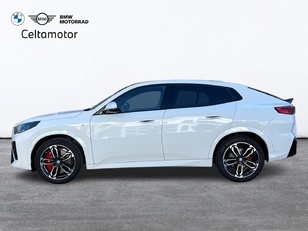 Fotos de BMW X2 sDrive18d color Blanco. Año 2024. 110KW(150CV). Diésel. En concesionario Celtamotor Vigo de Pontevedra