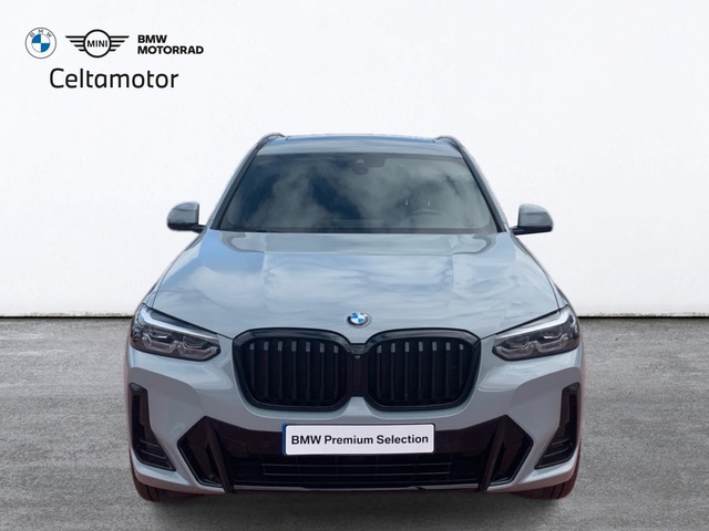 BMW X3 xDrive20d color Gris. Año 2024. 140KW(190CV). Diésel. En concesionario Celtamotor Pontevedra de Pontevedra