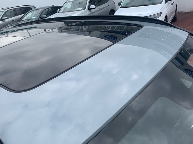 BMW X3 xDrive20d color Gris. Año 2024. 140KW(190CV). Diésel. En concesionario Celtamotor Pontevedra de Pontevedra