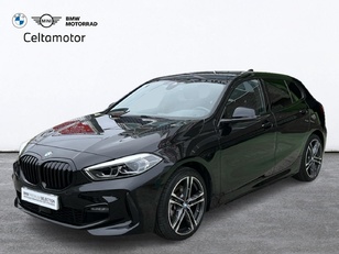 Fotos de BMW Serie 1 118i color Negro. Año 2024. 103KW(140CV). Gasolina. En concesionario Celtamotor Vigo de Pontevedra