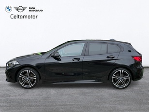 Fotos de BMW Serie 1 118i color Negro. Año 2024. 103KW(140CV). Gasolina. En concesionario Celtamotor Vigo de Pontevedra