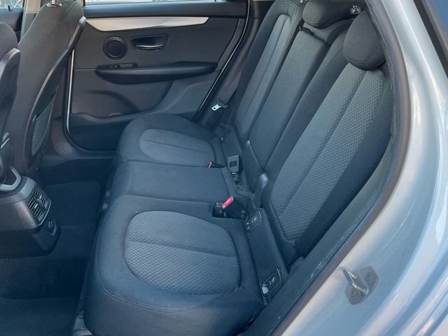 BMW Serie 2 218i Active Tourer color Blanco. Año 2015. 100KW(136CV). Gasolina. En concesionario CARTAGENA PREMIUM S.L. de Murcia