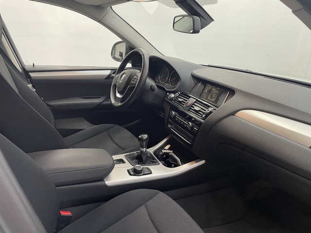 BMW X4 xDrive20d color Blanco. Año 2016. 140KW(190CV). Diésel. En concesionario Cabrero Motorsport de Huesca