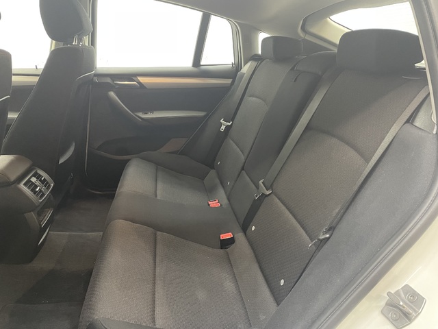 BMW X4 xDrive20d color Blanco. Año 2016. 140KW(190CV). Diésel. En concesionario Cabrero Motorsport de Huesca