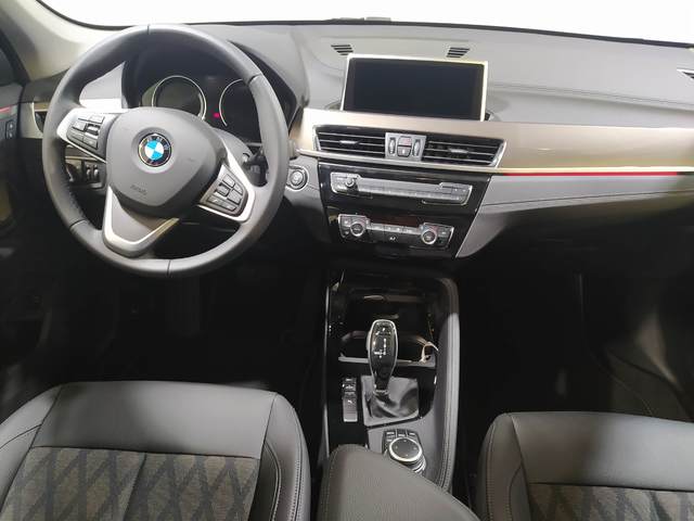 BMW X1 sDrive18d color Gris. Año 2021. 110KW(150CV). Diésel. En concesionario Ilbira Motor | Granada de Granada