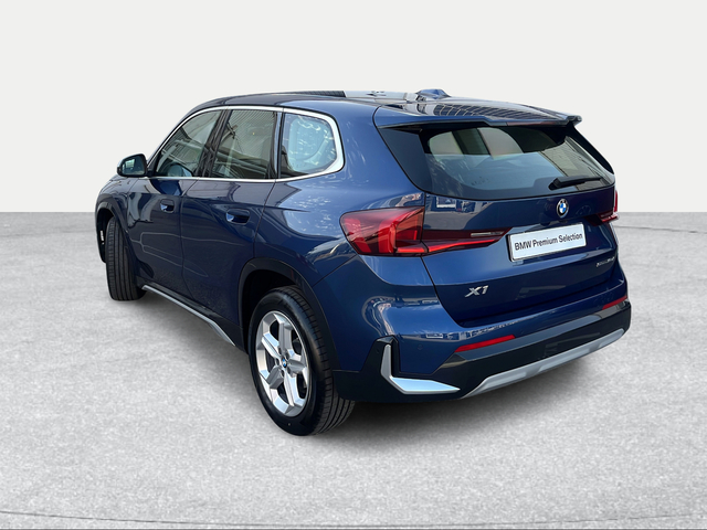 BMW X1 sDrive18d color Azul. Año 2023. 110KW(150CV). Diésel. En concesionario Ilbira Motor | Granada de Granada