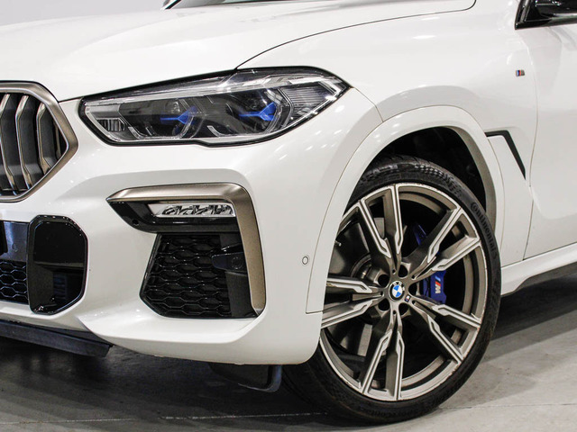 BMW X6 M50i color Blanco. Año 2020. 390KW(530CV). Gasolina. En concesionario Barcelona Premium -- GRAN VIA de Barcelona
