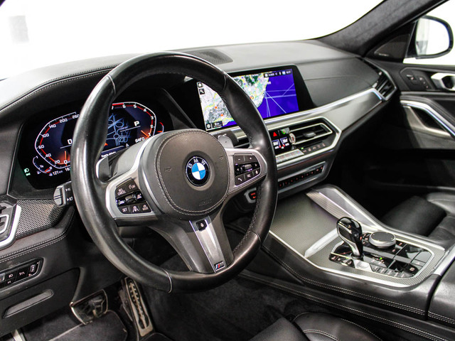 BMW X6 M50i color Blanco. Año 2020. 390KW(530CV). Gasolina. En concesionario Barcelona Premium -- GRAN VIA de Barcelona
