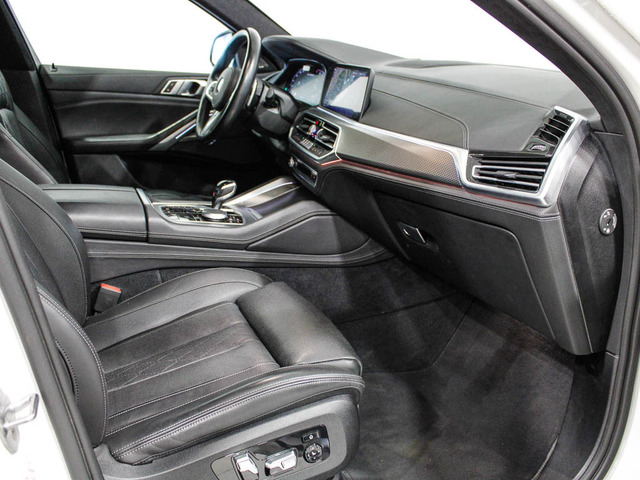 BMW X6 M50i color Blanco. Año 2020. 390KW(530CV). Gasolina. En concesionario Barcelona Premium -- GRAN VIA de Barcelona