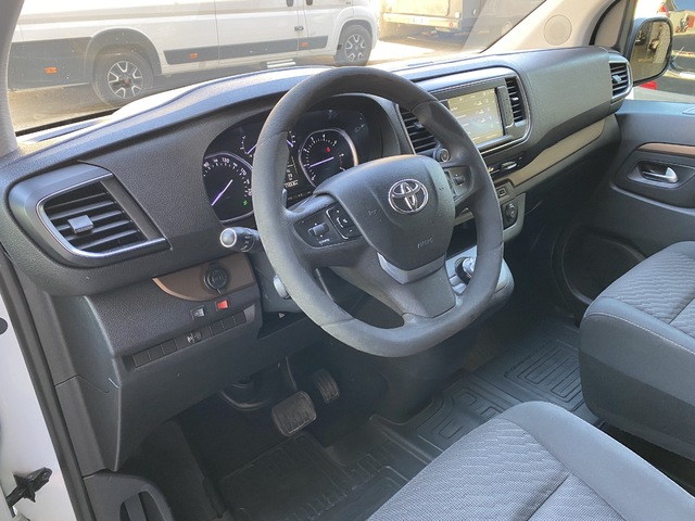 Toyota Proace Verso 2.0D Family MEDIO L1 Auto 130 kW (177 CV)