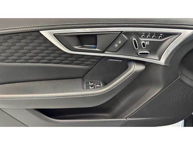 Jaguar F-TYPE Coupe 2.0 i4 Standard RWD Auto 221 kW (300 CV)