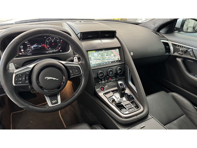 Jaguar F-TYPE Coupe 2.0 i4 Standard RWD Auto 221 kW (300 CV)