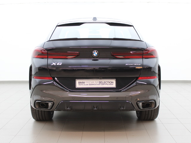 BMW X6 xDrive30d color Negro. Año 2025. 210KW(286CV). Diésel. En concesionario Augusta Aragon S.A. de Zaragoza