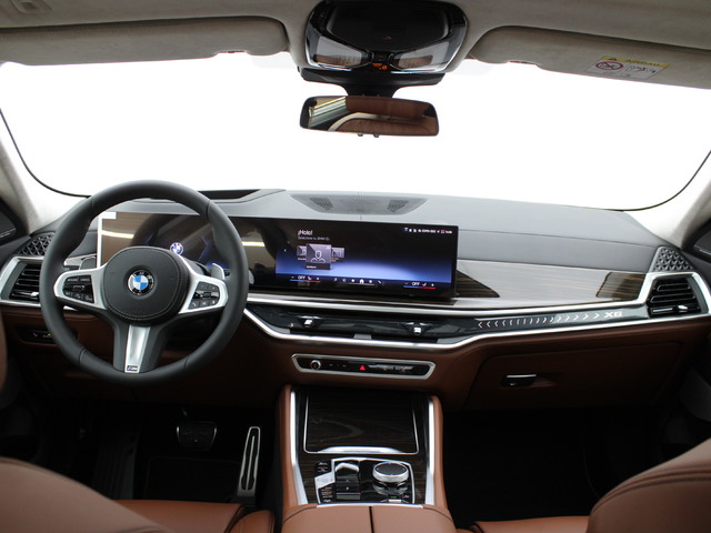 BMW X6 xDrive30d color Negro. Año 2025. 210KW(286CV). Diésel. En concesionario Augusta Aragon S.A. de Zaragoza