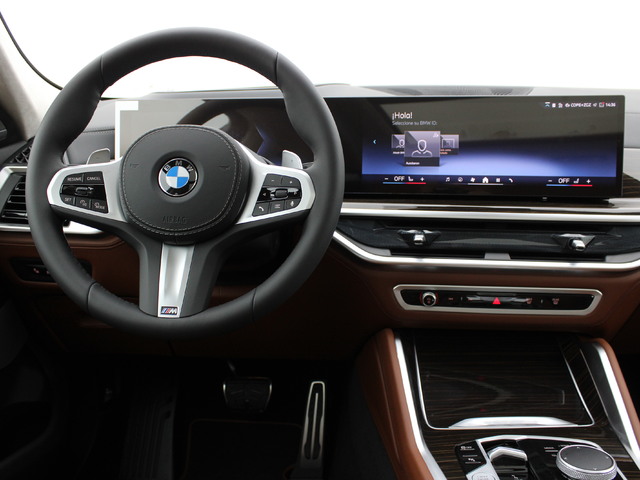 BMW X6 xDrive30d color Negro. Año 2025. 210KW(286CV). Diésel. En concesionario Augusta Aragon S.A. de Zaragoza