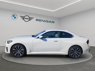 Fotos de BMW Serie 2 220d Coupe color Blanco. Año 2025. 140KW(190CV). Diésel. En concesionario GANDIA Automoviles Fersan, S.A. de Valencia