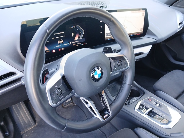 BMW Serie 1 120d color Gris. Año 2024. 120KW(163CV). Diésel. En concesionario ALZIRA Automoviles Fersan, S.A. de Valencia