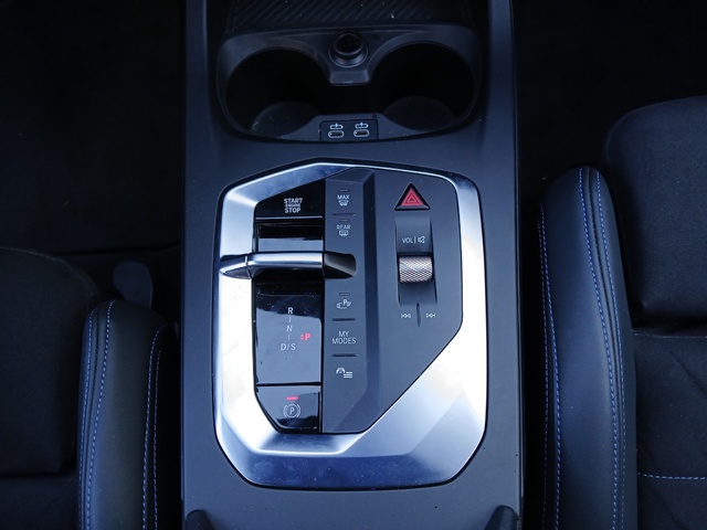 BMW Serie 1 120d color Gris. Año 2024. 120KW(163CV). Diésel. En concesionario ALZIRA Automoviles Fersan, S.A. de Valencia