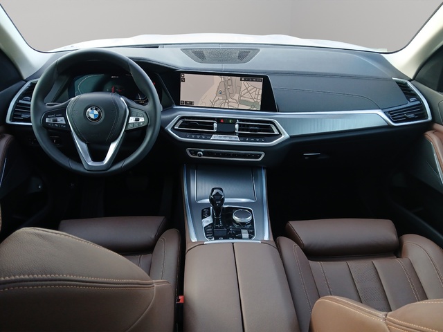 BMW X5 xDrive45e color Blanco. Año 2021. 290KW(394CV). Híbrido Electro/Gasolina. En concesionario GANDIA Automoviles Fersan, S.A. de Valencia