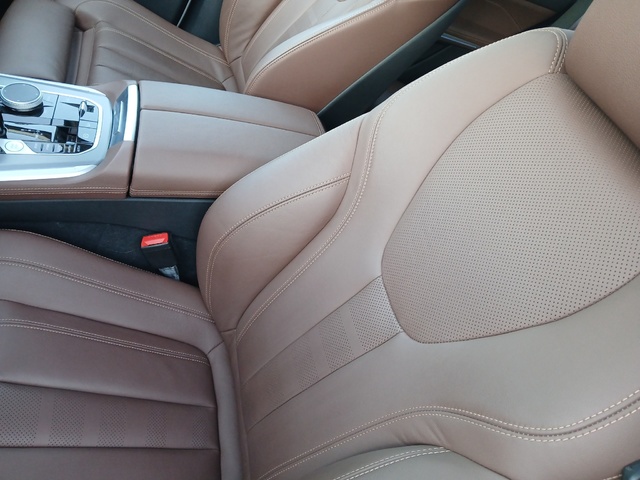 BMW X5 xDrive45e color Blanco. Año 2021. 290KW(394CV). Híbrido Electro/Gasolina. En concesionario GANDIA Automoviles Fersan, S.A. de Valencia