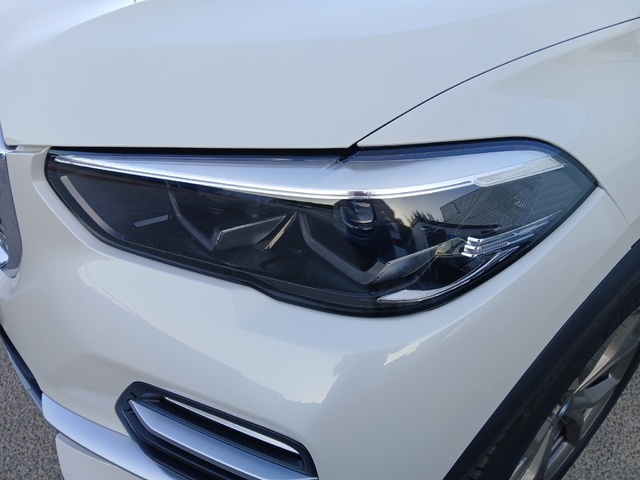 BMW X5 xDrive45e color Blanco. Año 2021. 290KW(394CV). Híbrido Electro/Gasolina. En concesionario GANDIA Automoviles Fersan, S.A. de Valencia