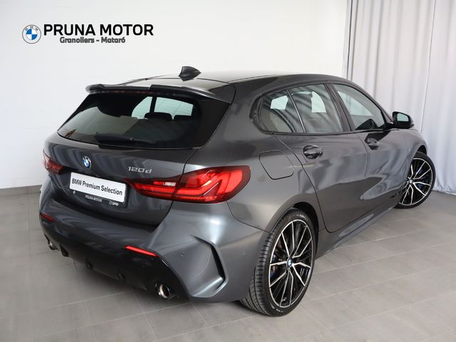 BMW Serie 1 120d color Gris. Año 2021. 140KW(190CV). Diésel. En concesionario Pruna Motor, S.L de Barcelona