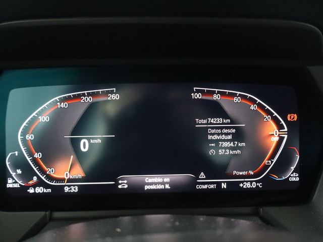 BMW Serie 1 120d color Gris. Año 2021. 140KW(190CV). Diésel. En concesionario Pruna Motor, S.L de Barcelona