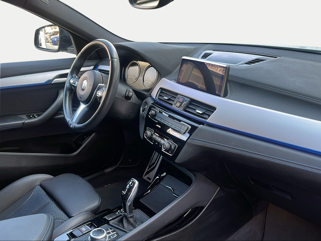 BMW X2 sDrive18d color Negro. Año 2021. 110KW(150CV). Diésel. En concesionario Ilbira Motor | Granada de Granada