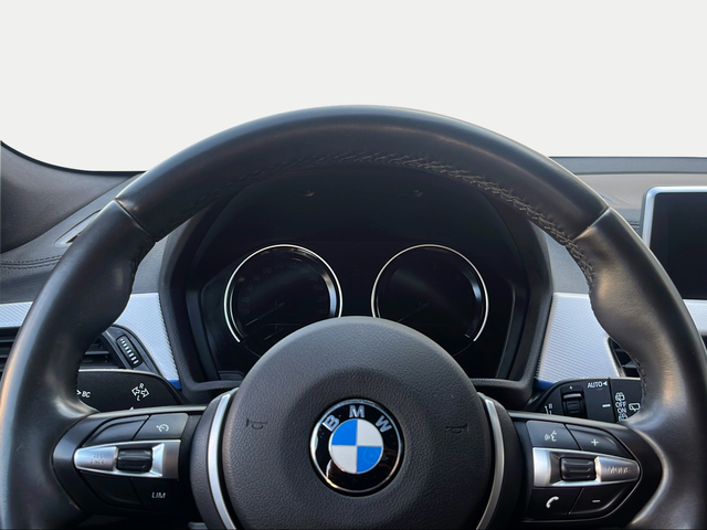 BMW X2 sDrive18d color Negro. Año 2021. 110KW(150CV). Diésel. En concesionario Ilbira Motor | Granada de Granada