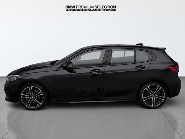 BMW Serie 1 118i color Negro. Año 2024. 103KW(140CV). Gasolina. En concesionario Automotor Premium Marbella - Málaga de Málaga