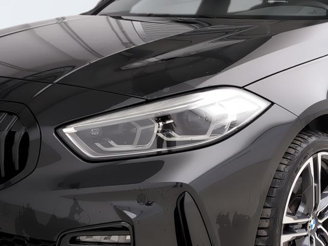 BMW Serie 1 118i color Negro. Año 2024. 103KW(140CV). Gasolina. En concesionario Automotor Premium Marbella - Málaga de Málaga