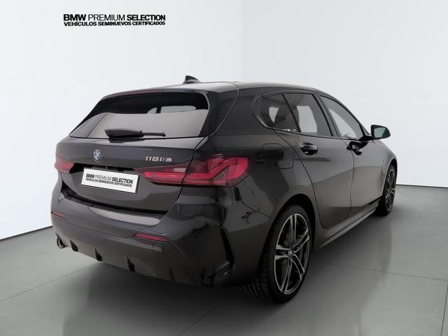 BMW Serie 1 118i color Negro. Año 2024. 103KW(140CV). Gasolina. En concesionario Automotor Premium Marbella - Málaga de Málaga