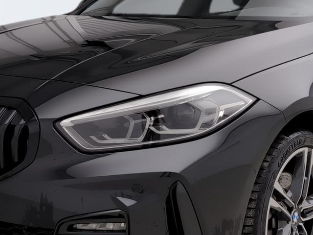 BMW Serie 1 118i color Negro. Año 2024. 103KW(140CV). Gasolina. En concesionario Automotor Premium Marbella - Málaga de Málaga