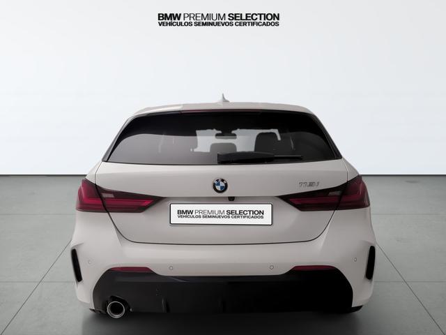 BMW Serie 1 118i color Blanco. Año 2024. 103KW(140CV). Gasolina. En concesionario Automotor Premium Marbella - Málaga de Málaga