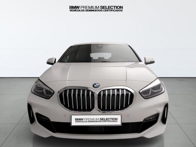 BMW Serie 1 118i color Blanco. Año 2024. 103KW(140CV). Gasolina. En concesionario Automotor Premium Viso - Málaga de Málaga