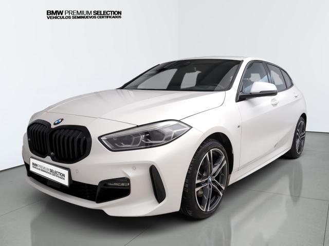 BMW Serie 1 118i color Blanco. Año 2024. 103KW(140CV). Gasolina. En concesionario Automotor Premium Fuengirola - Málaga de Málaga