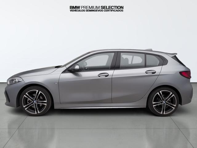 BMW Serie 1 118i color Gris. Año 2024. 103KW(140CV). Gasolina. En concesionario Automotor Premium Velázquez - Málaga de Málaga