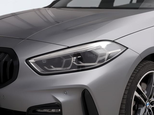 BMW Serie 1 118i color Gris. Año 2024. 103KW(140CV). Gasolina. En concesionario Automotor Premium Velázquez - Málaga de Málaga
