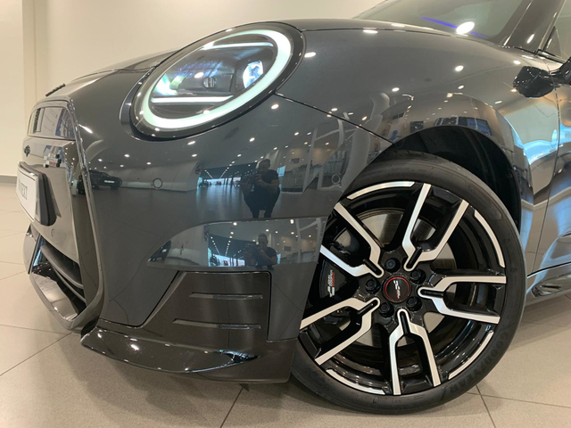 fotoG 5 del MINI MINI 3 Puertas Cooper SE 160 kW (218 CV) 218cv Eléctrico del 2024 en Barcelona