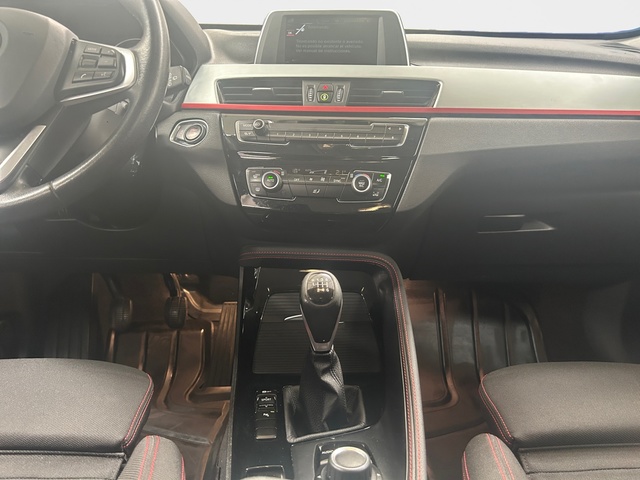 BMW X1 sDrive18i 100 kW (136 CV)