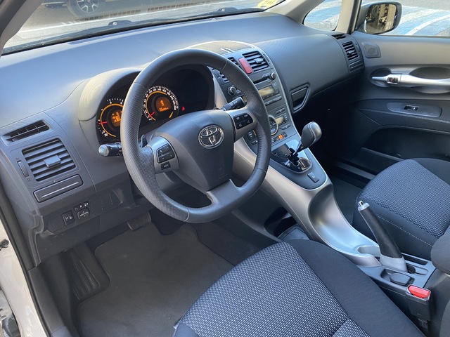 Toyota Auris 1.4 D-4D DPF Active Confortdrive 66 kW (90 CV)