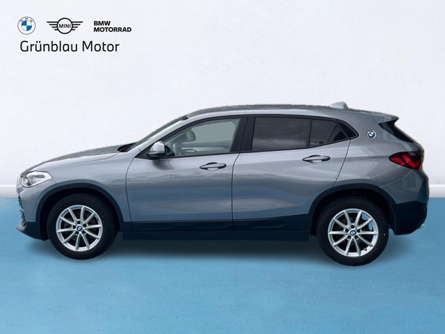 BMW X2 sDrive18i color Gris. Año 2022. 103KW(140CV). Gasolina. En concesionario Grünblau Motor (Bmw y Mini) de Cantabria