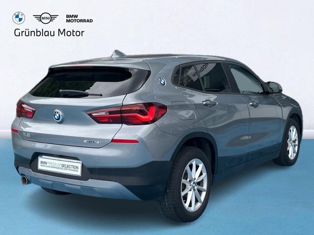 BMW X2 sDrive18i color Gris. Año 2022. 103KW(140CV). Gasolina. En concesionario Grünblau Motor (Bmw y Mini) de Cantabria