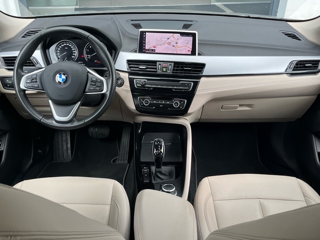 BMW X2 sDrive18i color Gris. Año 2022. 103KW(140CV). Gasolina. En concesionario Grünblau Motor (Bmw y Mini) de Cantabria