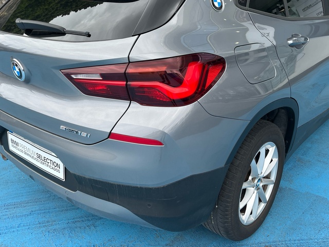BMW X2 sDrive18i color Gris. Año 2022. 103KW(140CV). Gasolina. En concesionario Grünblau Motor (Bmw y Mini) de Cantabria